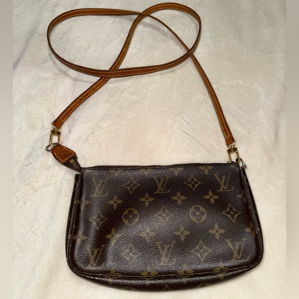 Louis Vuitton Mini Pochette Purse